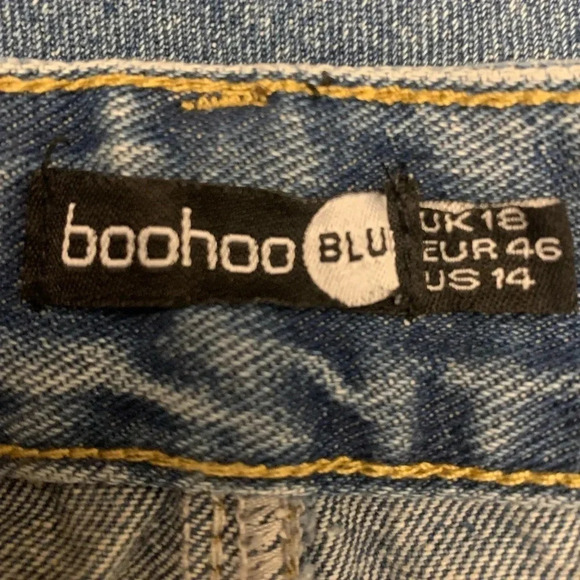 NWT Boohoo Plus Asymmetric Waistband Straight Leg Jeans Size 14 - Picture 10 of 14